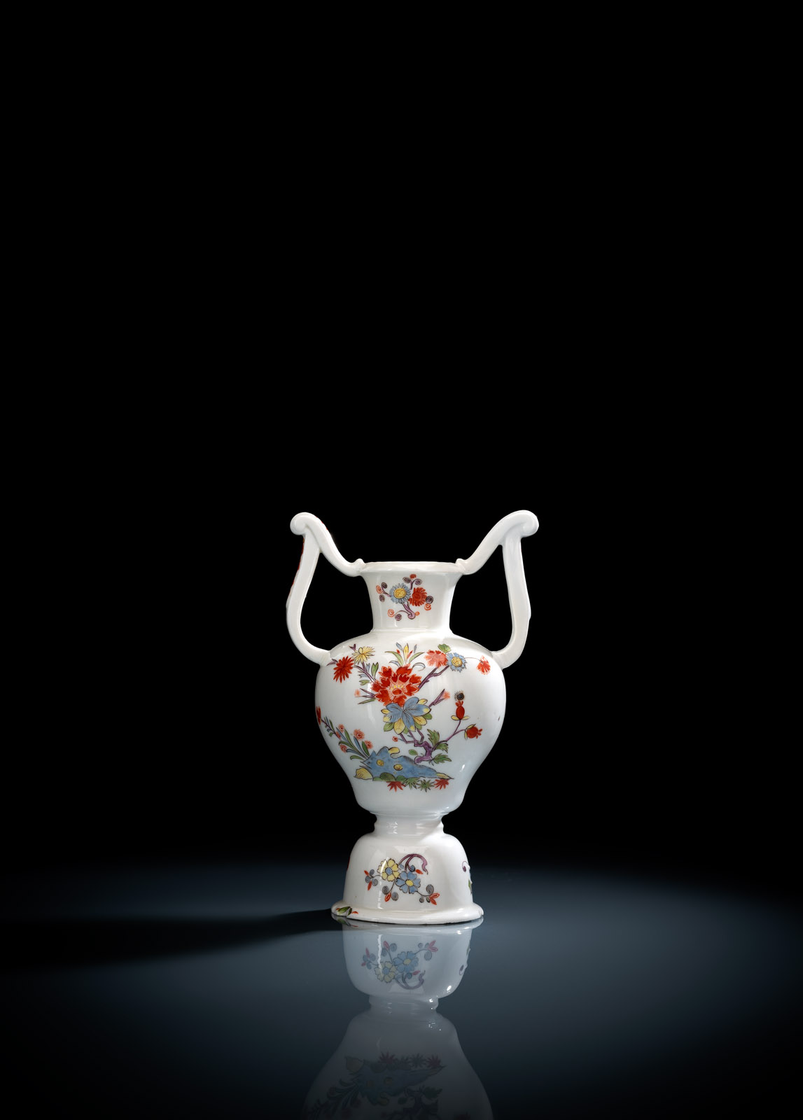<b>Vase mit Kakiemondekor</b>